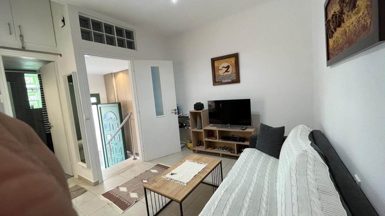 Angelos House Deluxe Apartments Скиатос Экстерьер фото