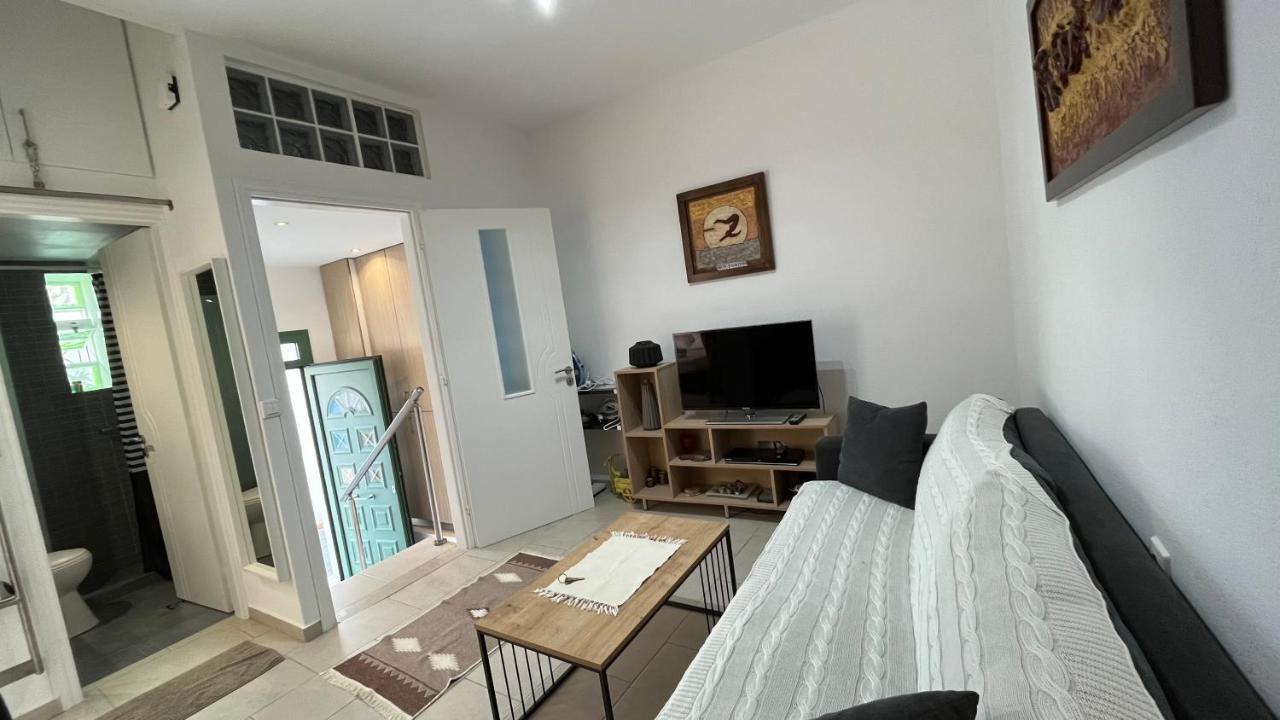 Angelos House Deluxe Apartments Скиатос Экстерьер фото